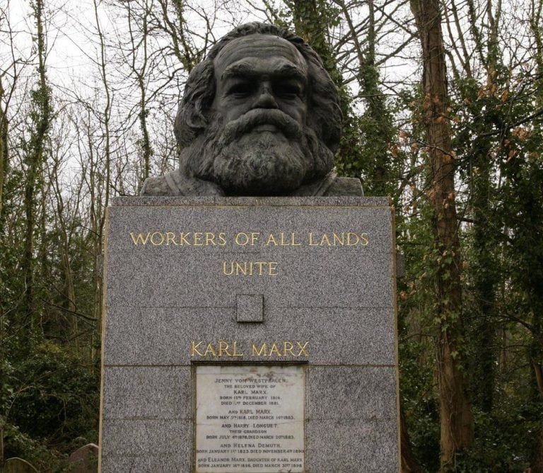 Η κλιματική αλλαγή «απειλεί» τον τάφο του Karl Marx