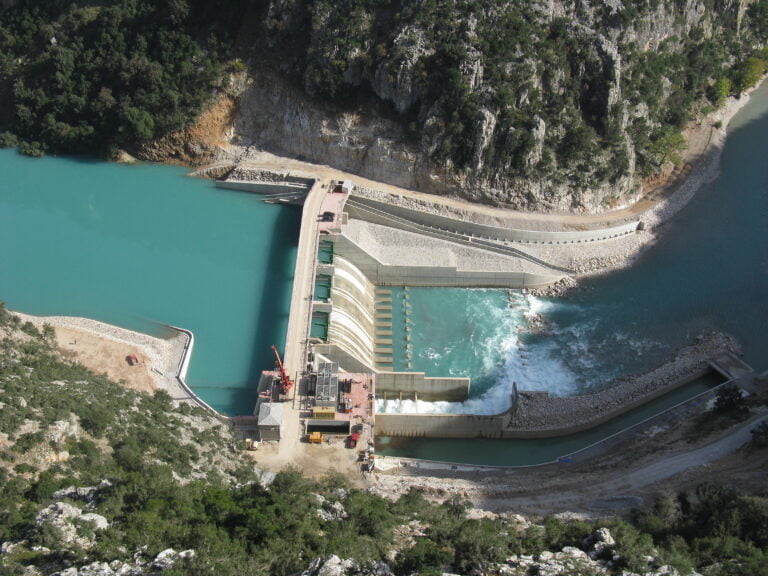 ΡΑΕ: Κορύφωση ζήτησης ενέργειας τις επόμενες μέρες – Χωρίς προβλήματα η επάρκεια του συστήματος