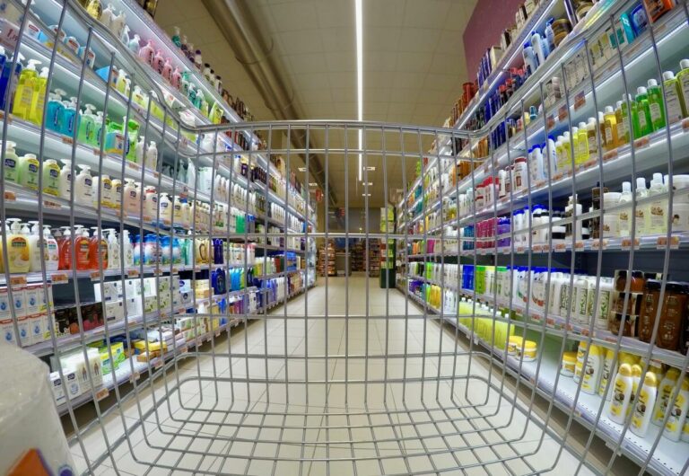 ΙΕΛΚΑ: Συγκράτηση των τιμών για τις αλυσίδες σουπερμάρκετ τον Φεβρουάριο