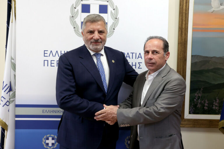 Το εμβληματικό έργο του Παραολυμπιακού Αθλητικού Κέντρου Ραφήνας στο επίκεντρο της συνάντησης Πατούλη–Μπουρνούς