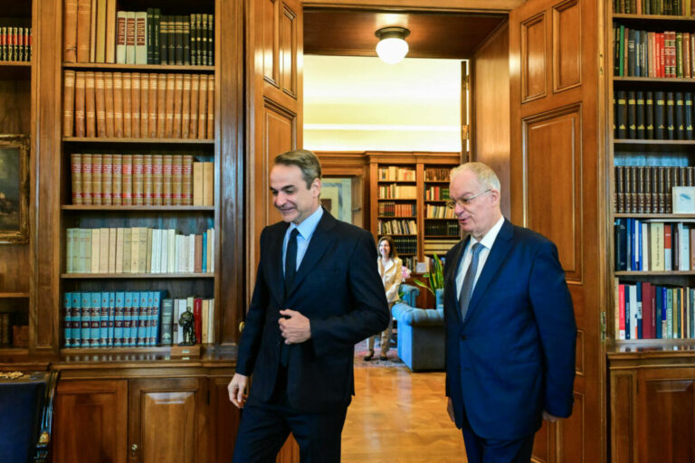 Κυρ. Μητσοτάκης: Οι ενδείξεις για την ελληνική οικονομία είναι θετικές – Κ. Τασούλας:Η ΕΕ να αντιμετωπίσει το θέμα χωρίς αμηχανία