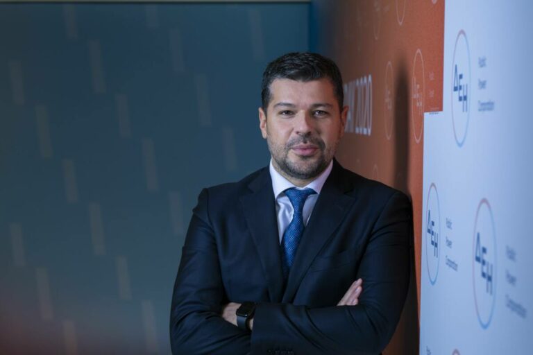 Γ. Στάσης – ΔΕΗ: Ισχυρά μεγέθη και το 2025, επενδύσεις, μέρισμα και αγορά μετοχών